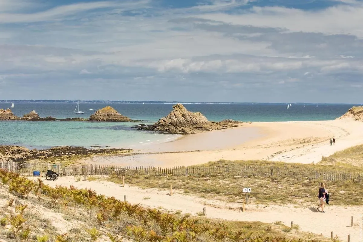 Maison 10 Pers En Bord De Mer Avec Piscine Chauffee Toute L'Annee, Spa Et Hamman Surzur Frankrike